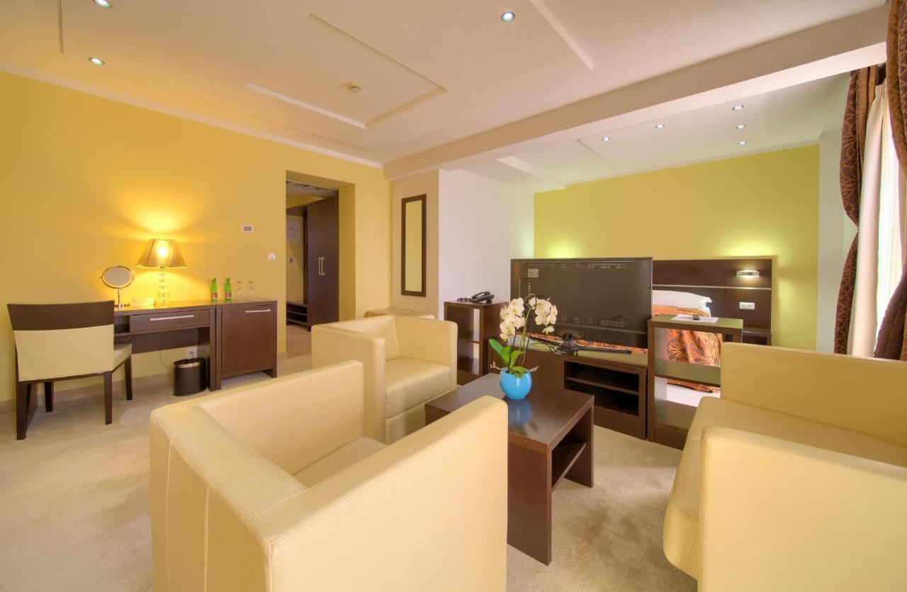 Hotel Marina Крк Экстерьер фото