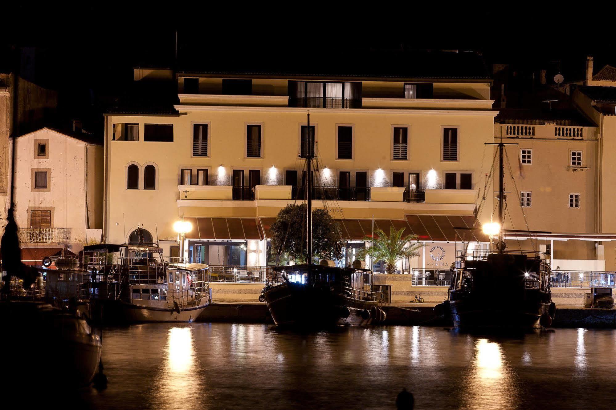 Hotel Marina Крк Экстерьер фото